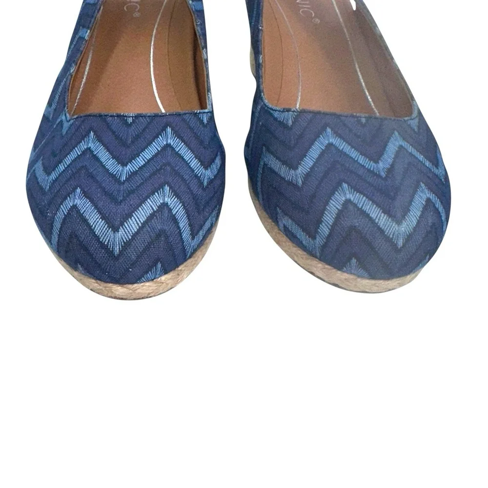 Vionic Coralina‎ Espadrille Blue Chevron Print Slingback Wedge Sandals 9.5 Wide